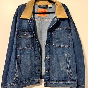 NWOT Levis stock trucker jacket